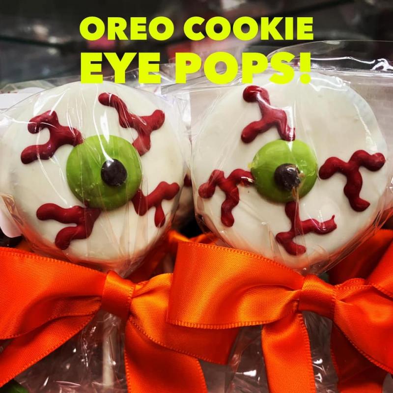 Oreo Cookie Eyeball Lollipops