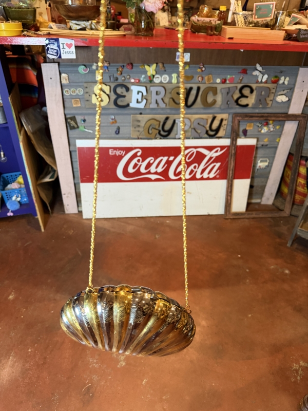 Metallic shell bag fit for a mermaid 