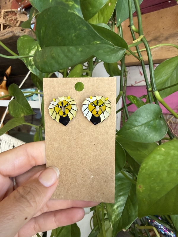 Leo season earrings 