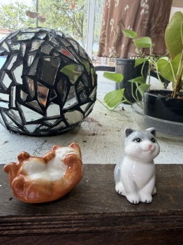 Cat salt and pepper shaker