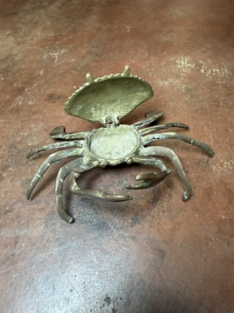 Brass crab ashtray 
