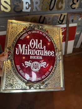 Old Milwaukee sign 