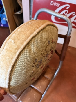 Flower cross-stitch pillow 