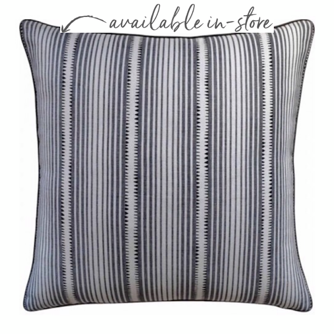 Moncorvo Pillow