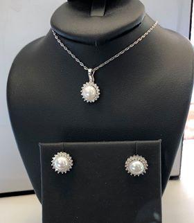 Pearl Set