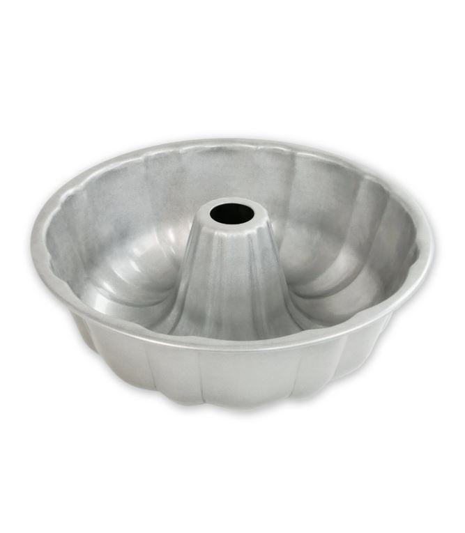 Fluted Tube (Bundt) Cake Pan