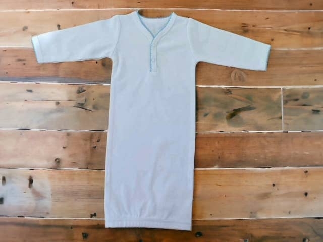 Picot Trim 2 Button Day Gown: Pink Trim / 3 Mos