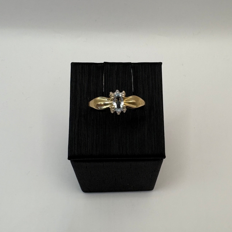 Celeste Glow Aquamarine Ring