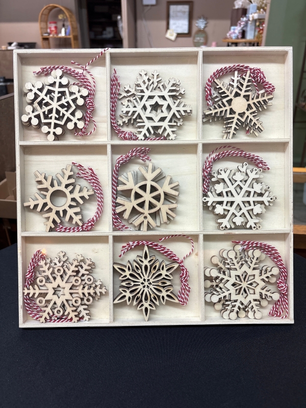 Wood Snowflake Ornament set