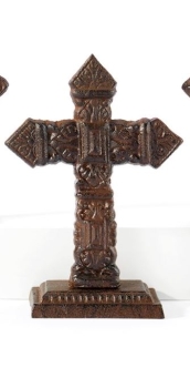 Cast Iron Table Cross, 4 Asst.
