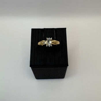 Celeste Glow Aquamarine Ring