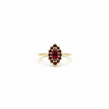 Vintage-Inspired Garnet Cluster Ring