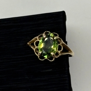 Vintage-Inspired Peridot Ring