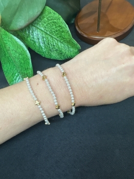 Small Signature Cross Pearl 3mm Bead Bracelet - Gold