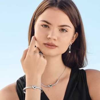 Interlok Single Knot Hinged Bangle- Silver