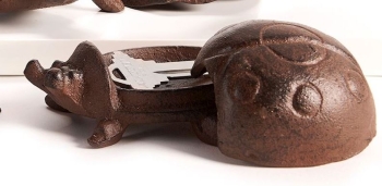 Cast iron key hider, lady bug