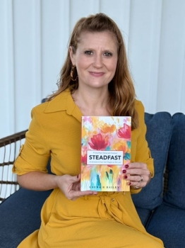 Steadfast: 31-Day Prayer Journal and Devotional