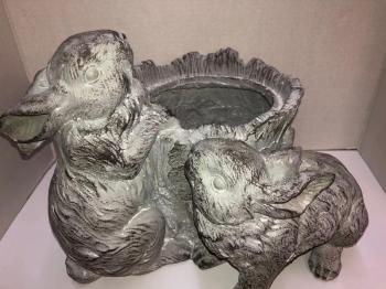 STONE BUNNY POT