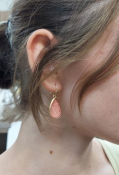 Willa Carved Mother of Pearl Pink Earrings