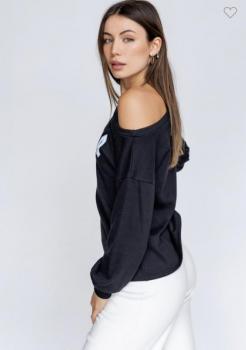 “Hey Mama” off the shoulder top