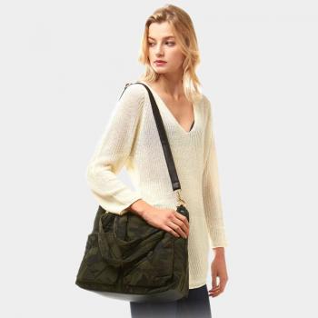 camo puffer tote