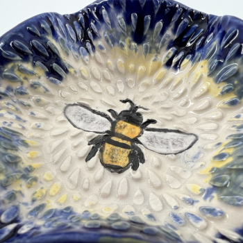 Small Bee Dipper Dish