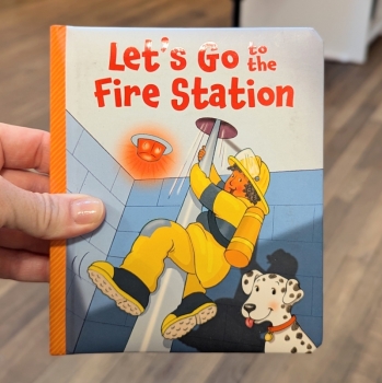 GB Board Book - Let\'s Go to the Fire Station