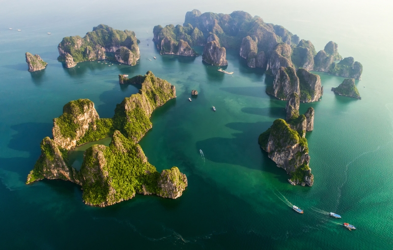 Ha Long Bay 8
