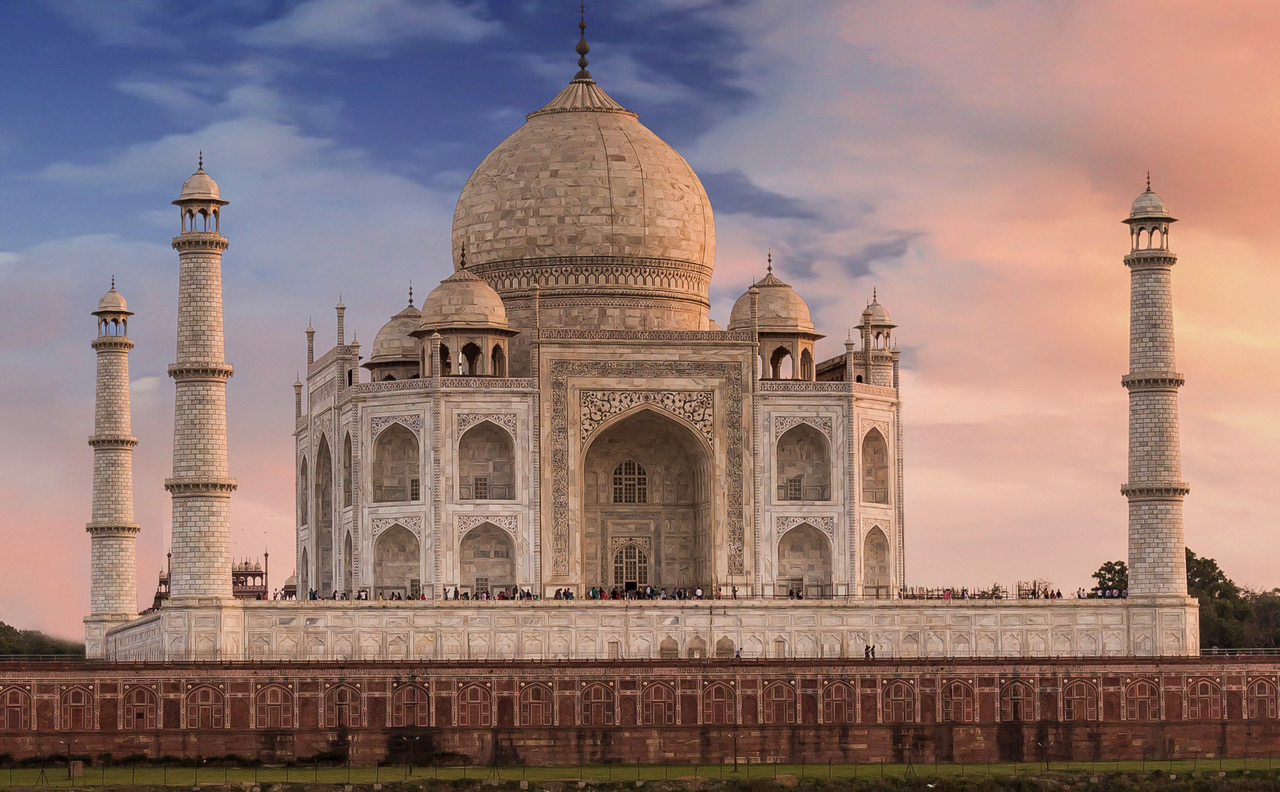 Taj.1