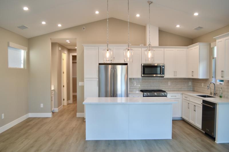 Living & Kitchen Space