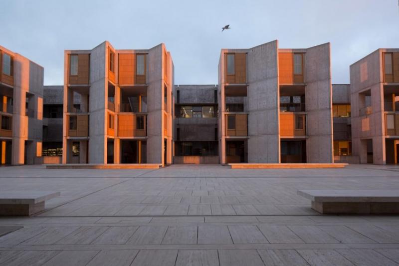 salk-institute-louis-khan-teak-restoration-california-usa dezeen 2364 col 12-852x568 1